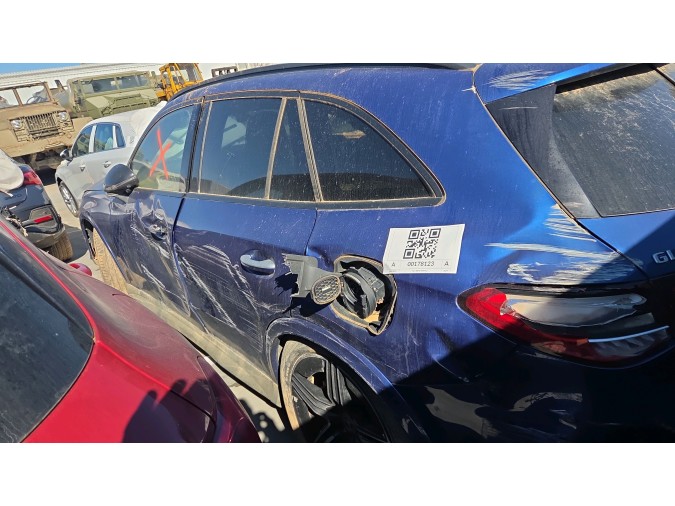 MERCEDES GLC 300 E 4MATIC Año : 2024