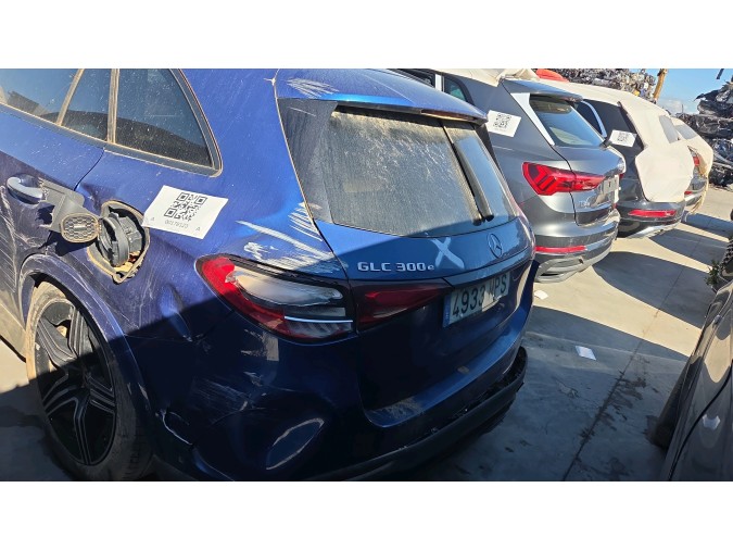 MERCEDES GLC 300 E 4MATIC Año : 2024