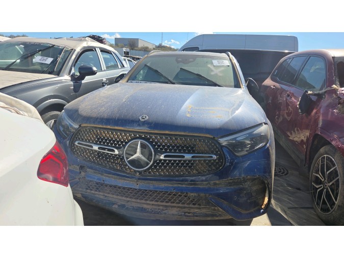 MERCEDES GLC 300 E 4MATIC Año : 2024