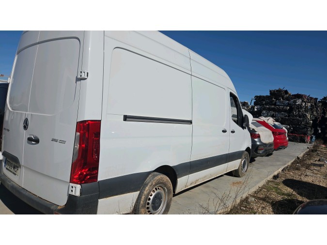 MERCEDES SPRINTER 315 CDI RWD Año : 2022