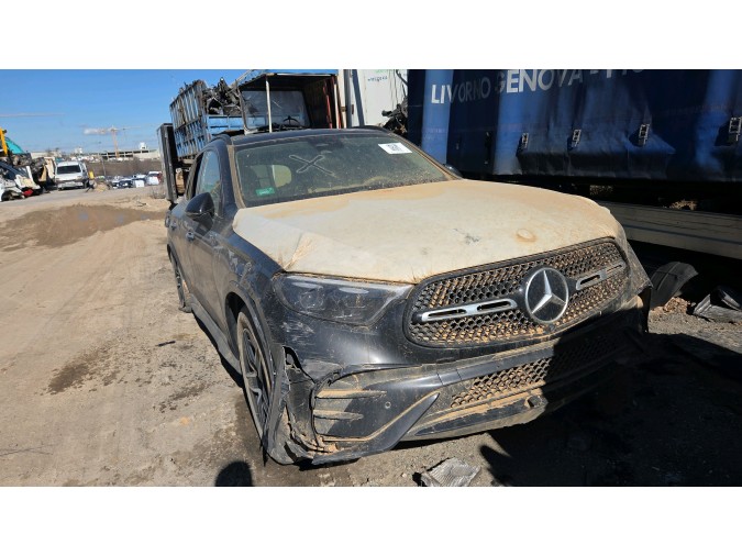MERCEDES GLC 300 E 4MATIC Año : 2025