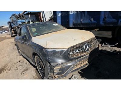 MERCEDES GLC 300 E 4MATIC Año : 2025