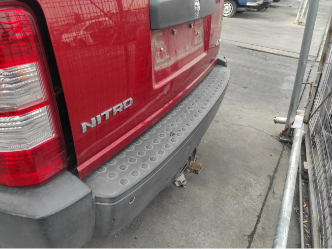 REFUERZO PARAGOLPES TRASERO DODGE NITRO 2010