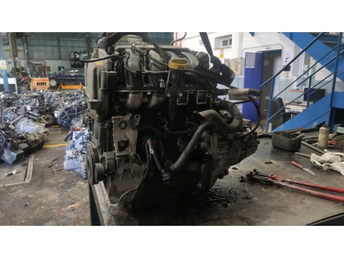 MOTOR CON ACCESORIOS Y CAJA DE CAMBIOS RENAULT MÉGANE 2009