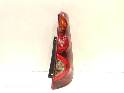 PILOTO TRASERO DERECHO NISSAN NOTE 2007