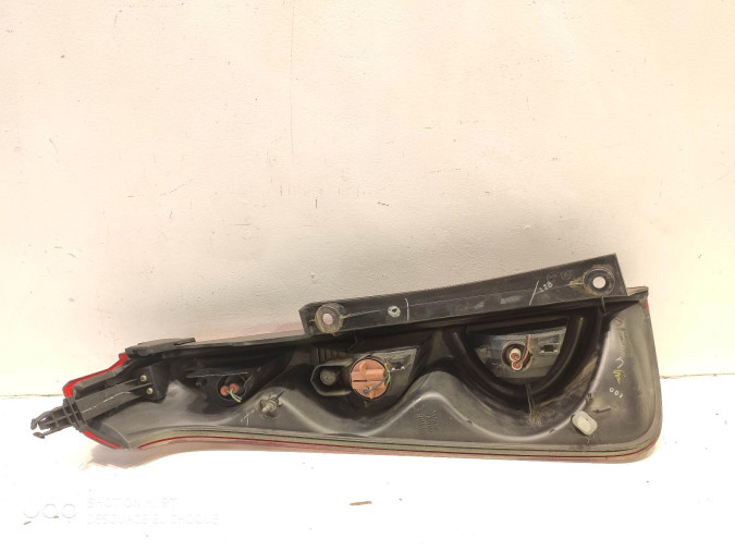 PILOTO TRASERO DERECHO NISSAN NOTE 2007