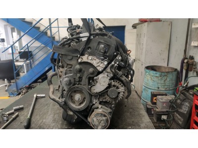 Motor PEUGEOT 208 2014