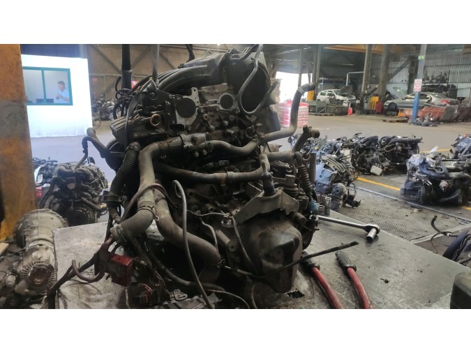 MOTOR CON ACCESORIOS Y CAJA DE CAMBIOS RENAULT MÉGANE 2003