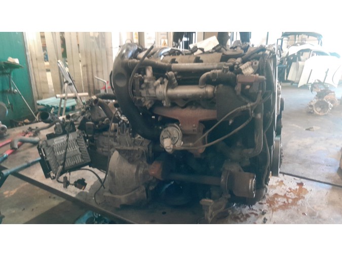 Motor PEUGEOT 407 2005