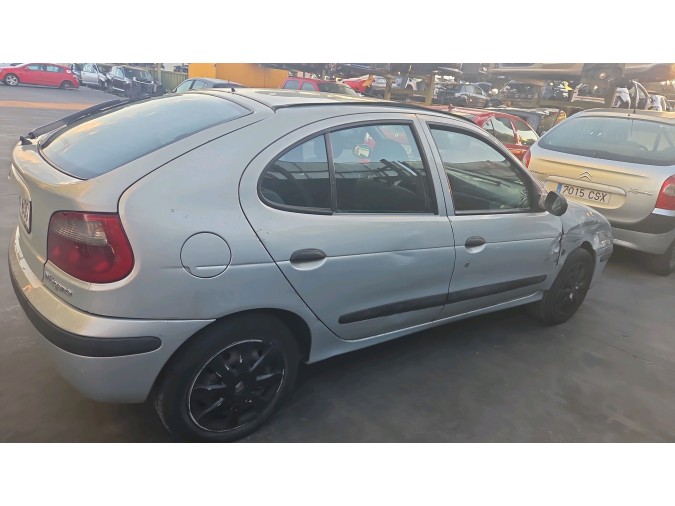 FARO DELANTERO DERECHO RENAULT MÉGANE 2002