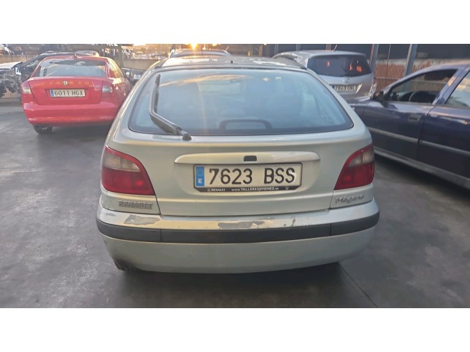 Motor RENAULT MÉGANE 2002