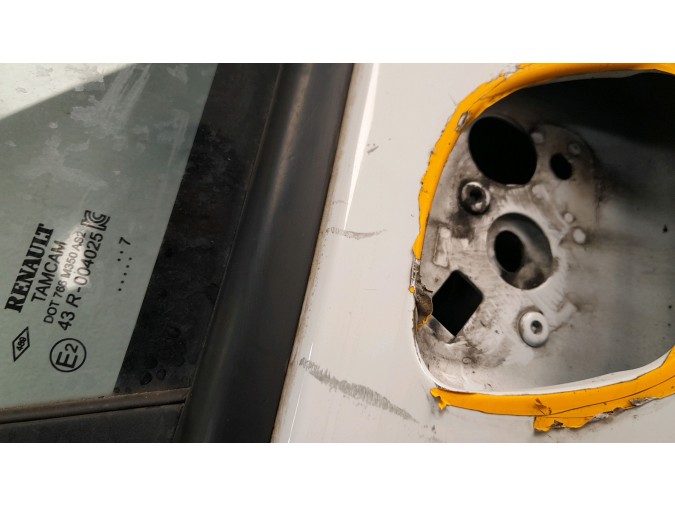 PUERTA DELANTERA DERECHA RENAULT CLIO BLANCO 2017
