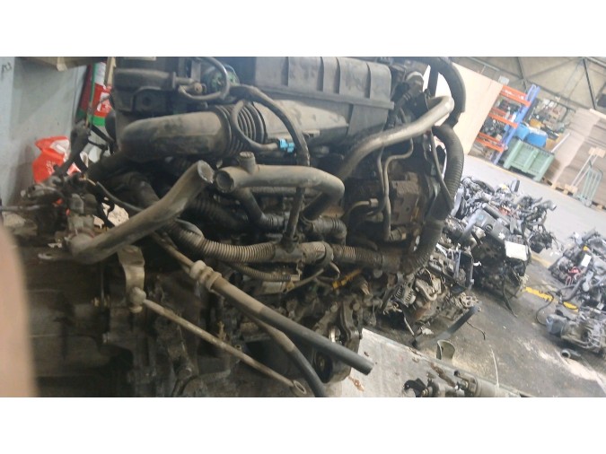 Motor PEUGEOT 206 2002
