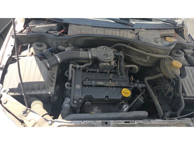 MECANICA TRASERA	 OPEL CORSA 2001