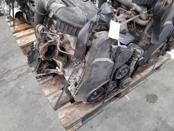 MOTOR CON ACCESORIOS SIN CAJA DE CAMBIOS RENAULT MEGANE 2001