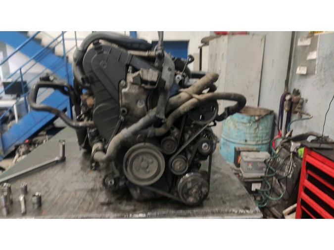 Motor PEUGEOT PARTNER 2000
