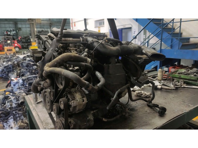 Motor PEUGEOT PARTNER 2000