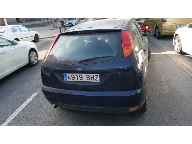 FARO DELANTERO DERECHO FORD FOCUS 2001