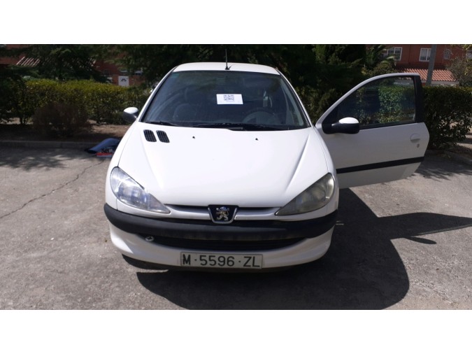 FARO DELANTERO DERECHO PEUGEOT 206 2000