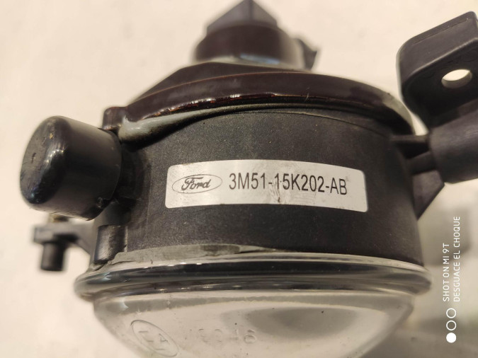 FARO ANTINIEBLA DELANTERO IZQUIERDO FORD FOCUS 2006