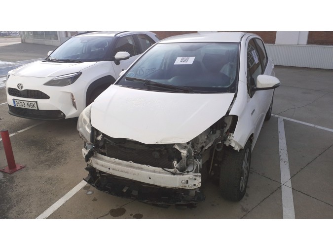 ALETA TRASERA IZQUIERDA TOYOTA YARIS 2015
