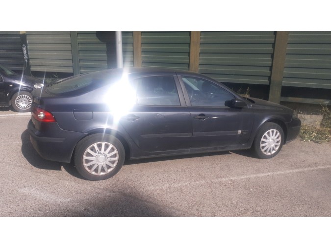 PORTON TRASERO RENAULT LAGUNA 2005