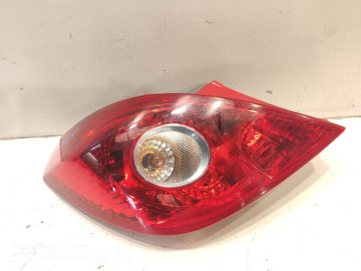 PILOTO TRASERO IZQUIERDO OPEL CORSA 2011