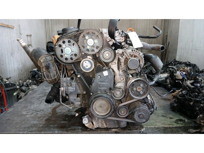 Motor AUDI A4 2005