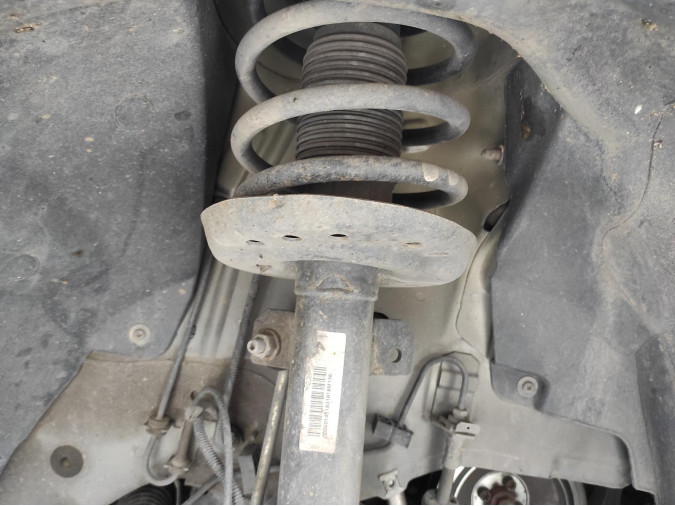 AMORTIGUADOR DELANTERO DERECHO HYUNDAI I20 2014