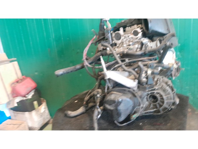 MOTOR CON ACCESORIOS Y CAJA DE CAMBIOS RENAULT LAGUNA 2006