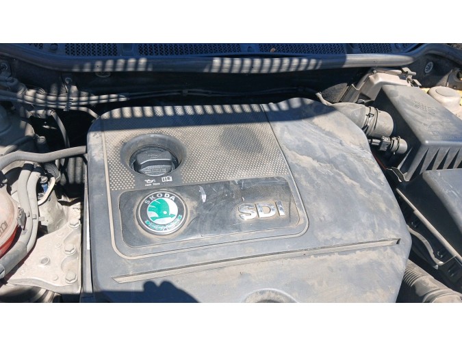 ELEVALUNAS DELANTERO DERECHO SKODA FABIA 2002