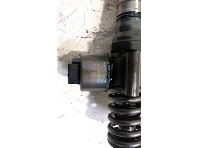INYECTOR BOMBA AUDI A4 2006