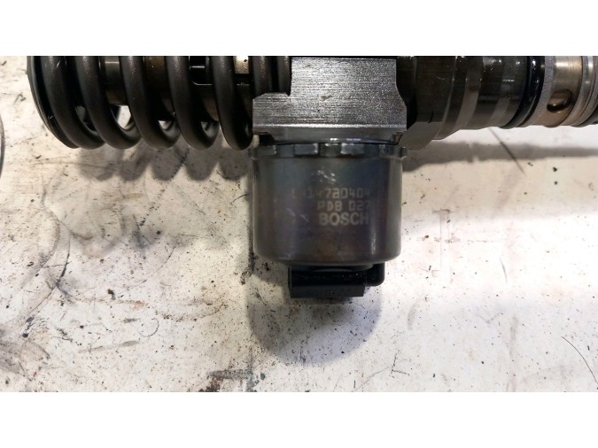 INYECTOR BOMBA AUDI A4 2006