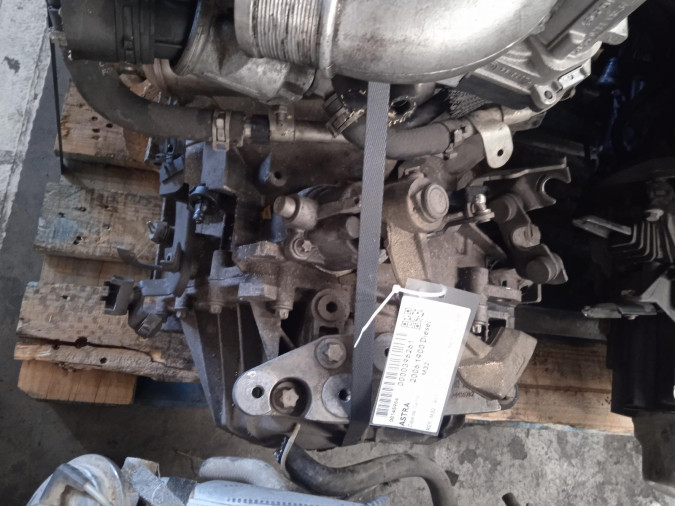 CAJA CAMBIOS OPEL ASTRA 2006