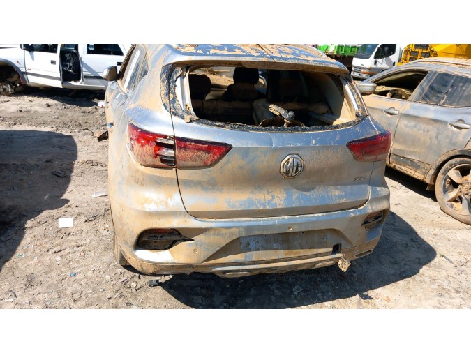 MANGUETA DELANTERA DERECHA MG ZS 2024