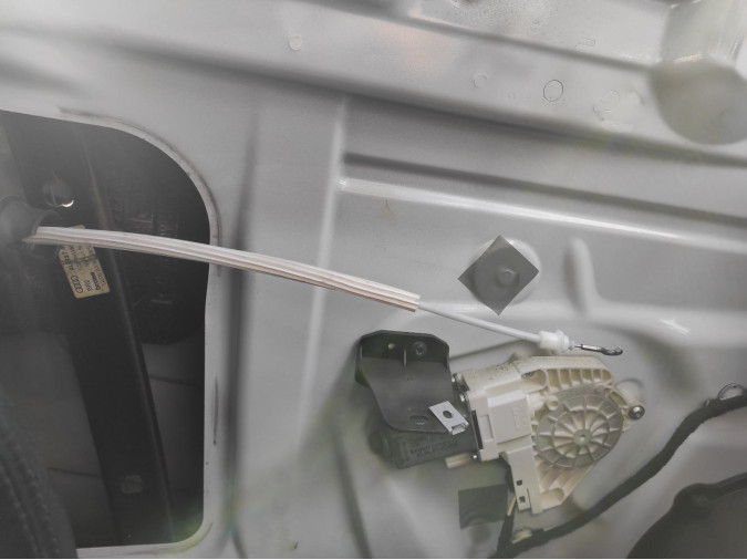 ELEVALUNAS DELANTERO IZQUIERDO AUDI Q7 2012