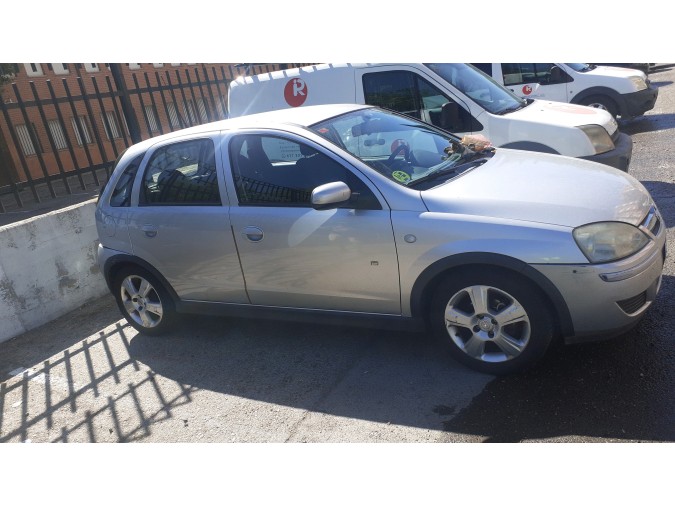 FARO DELANTERO DERECHO OPEL CORSA 2005