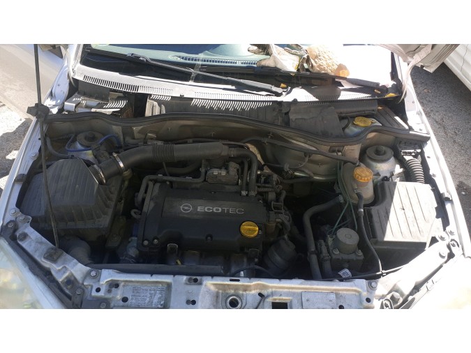 FARO DELANTERO DERECHO OPEL CORSA 2005