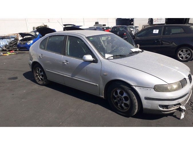 CERRADURA PUERTA TRASERA DERECHA SEAT LEON 2000