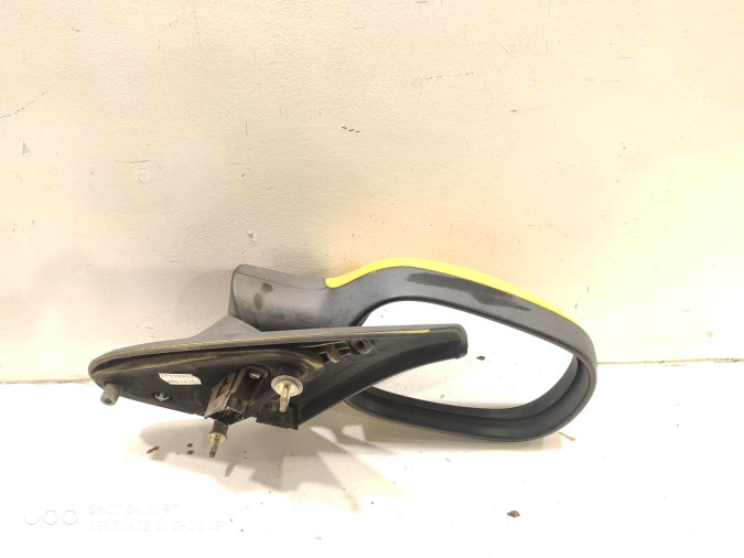 RETROVISOR DERECHO RENAULT MEGANE AMARILLO 1998