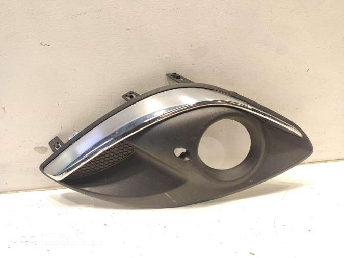 REJILLA DELANTERA IZQUIERDA OPEL CORSA 2013