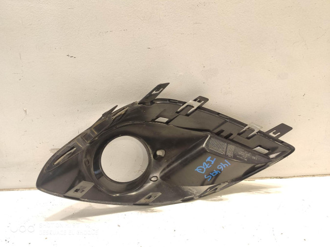 REJILLA DELANTERA IZQUIERDA OPEL CORSA 2013