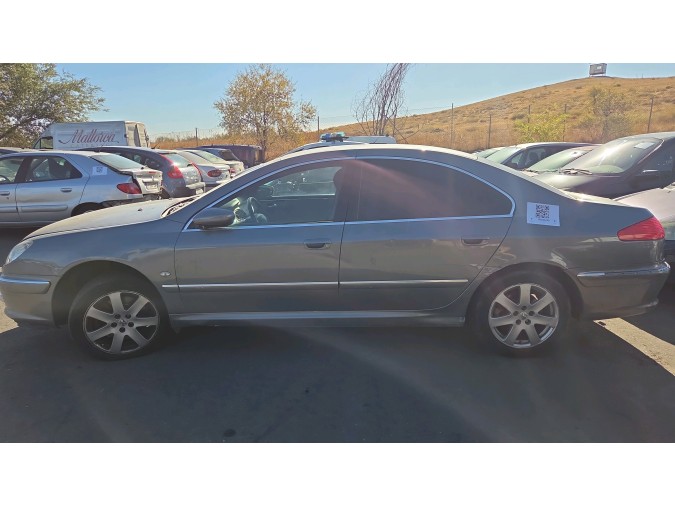 REJILLA DELANTERA PEUGEOT 607 2006