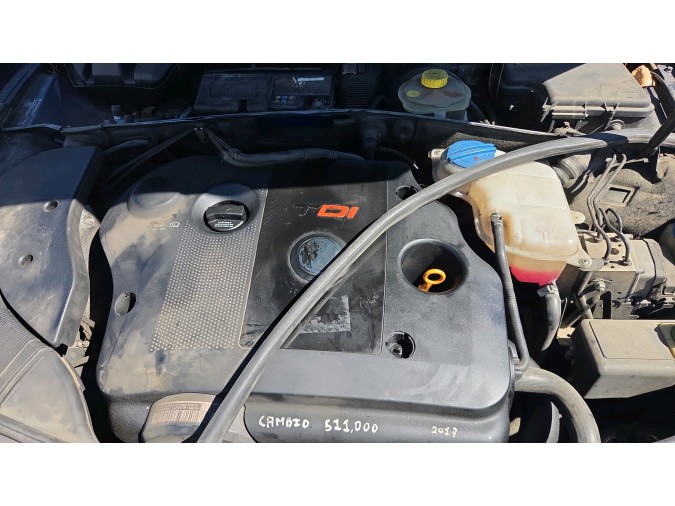 PILOTO INTERMITENTE DELANTERO DERECHO VOLKSWAGEN PASSAT 1999