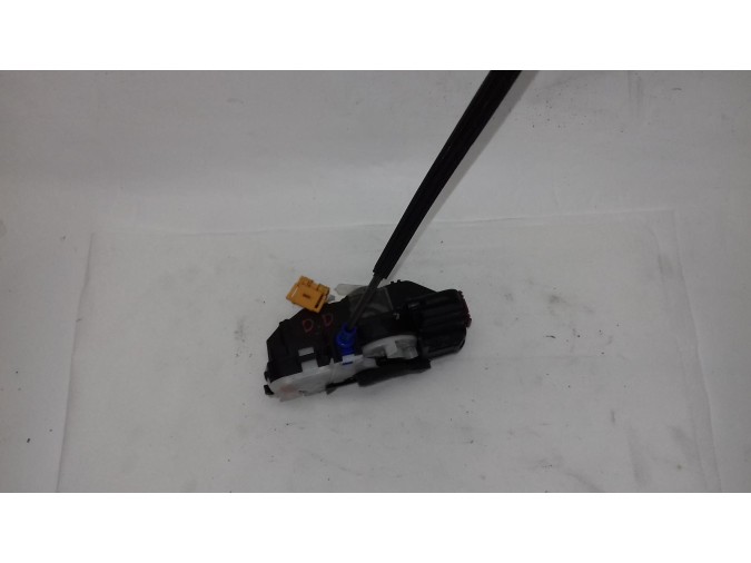 CERRADURA PUERTA DELANTERA DERECHA OPEL ASTRA 2015