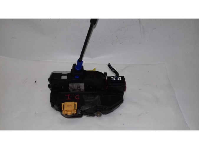 CERRADURA PUERTA DELANTERA IZQUIERDA OPEL ASTRA 2015