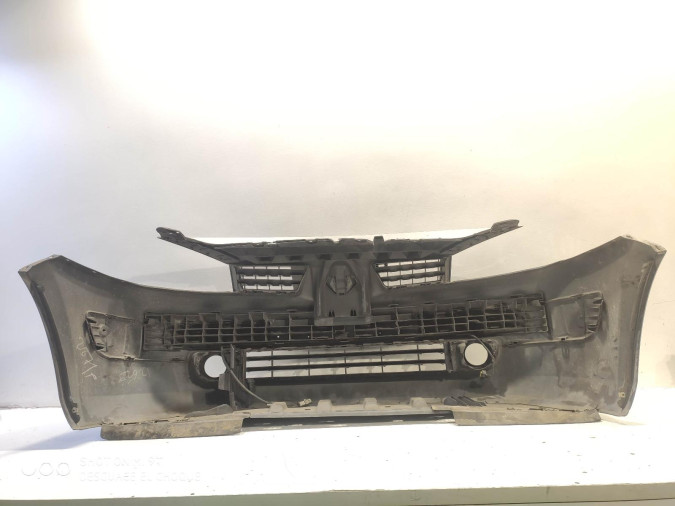 PARACHOQUES DELANTERO RENAULT MEGANE 2004