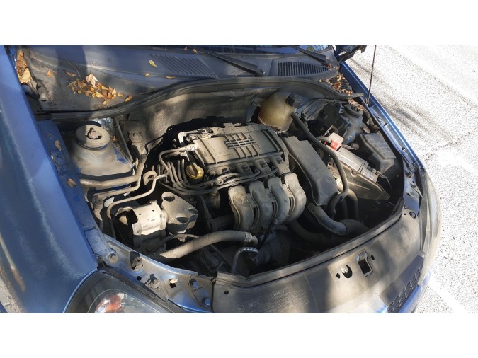 PILOTO TRASERO DERECHO RENAULT CLIO 2002