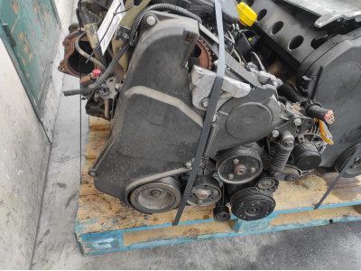 Motor color Marrón RENAULT MEGANE 2001