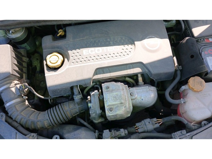 ALETA DELANTERA DERECHA OPEL CORSA 2014